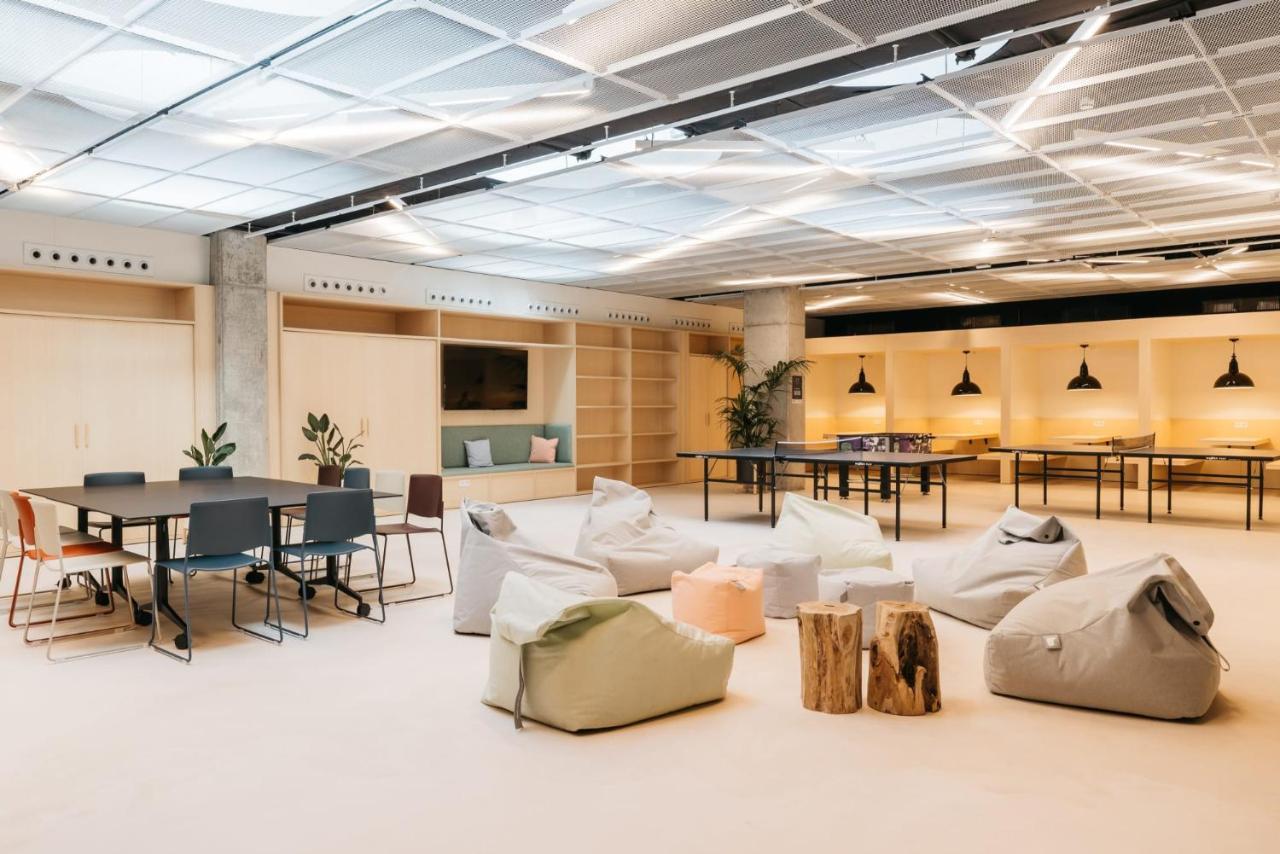 For Students Studying In Barcelona Only - Stunning Spacious Studios And Private Rooms At Pallars Student Accommodation ภายนอก รูปภาพ