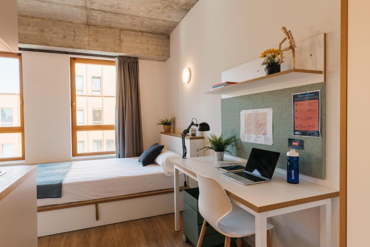 For Students Studying In Barcelona Only - Stunning Spacious Studios And Private Rooms At Pallars Student Accommodation ภายนอก รูปภาพ