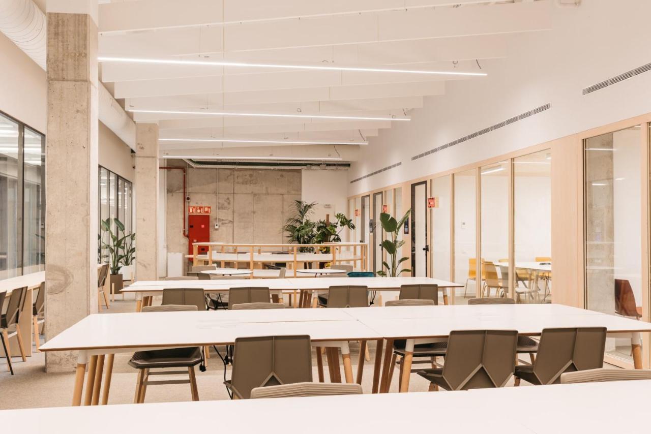For Students Studying In Barcelona Only - Stunning Spacious Studios And Private Rooms At Pallars Student Accommodation ภายนอก รูปภาพ