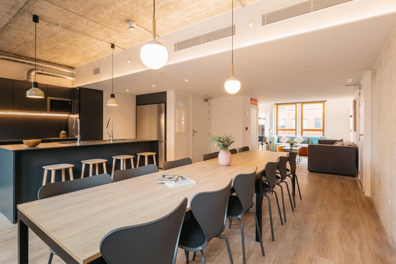 For Students Studying In Barcelona Only - Stunning Spacious Studios And Private Rooms At Pallars Student Accommodation ภายนอก รูปภาพ